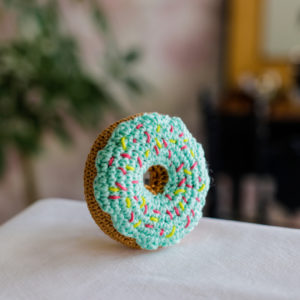 grand donut crochet dinette
